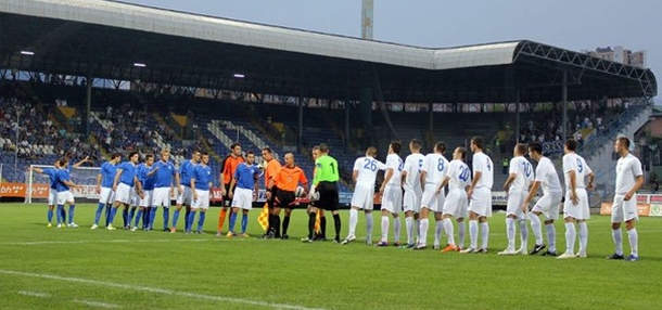 Željezničar pred praznim tribinama dočekuje Radnik