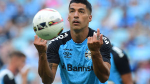 Pravo je čudo kako Luis Suarez uopšte hoda - Zbog fudbala rizikuje da ostane invalid
