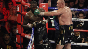 Fury pokušava uvjeriti Wildera da se skloni kako bi se obračunao s Joshuom