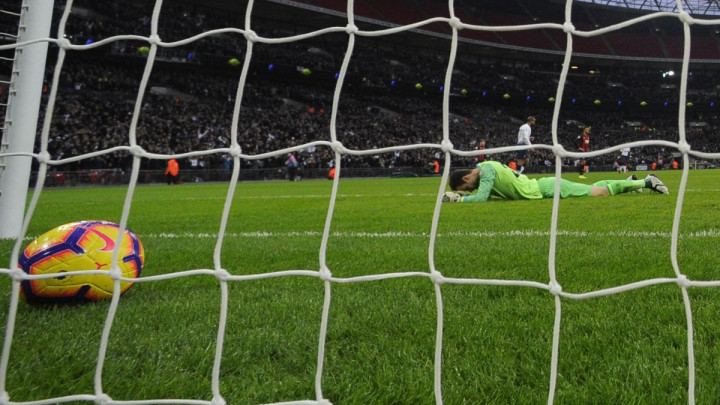 Znači li ovo da Asmir Begović odlazi? Bournemouth pregovara sa fantastičnim golmanom!