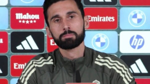 Arbeloa je upravo jednom rečenicom "sahranio" Flicka! Ovo zaista niko nije očekivao