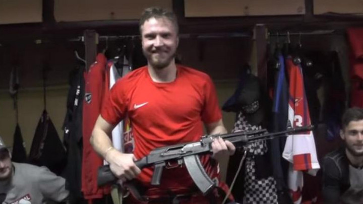Proglašen za igrača utakmice, a za nagradu dobio - Kalašnjikov!