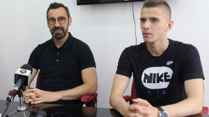 "Sve dok imamo i jednog igrača na terenu, zastava ne smije pasti..."