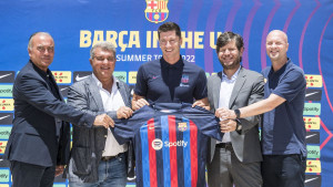 Održano zvanično predstavljanje Lewandowskog: "Ja sam Robert, iz Poljske sam..."