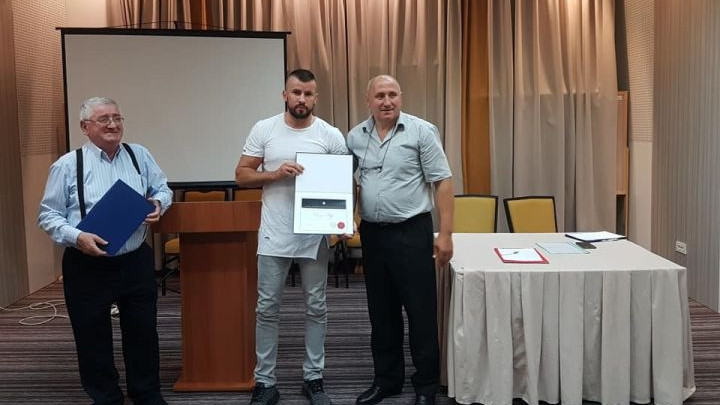 "Kod nas su sve šampioni svijeta, a ne mogu biti prvaci države i nemaju za germe"