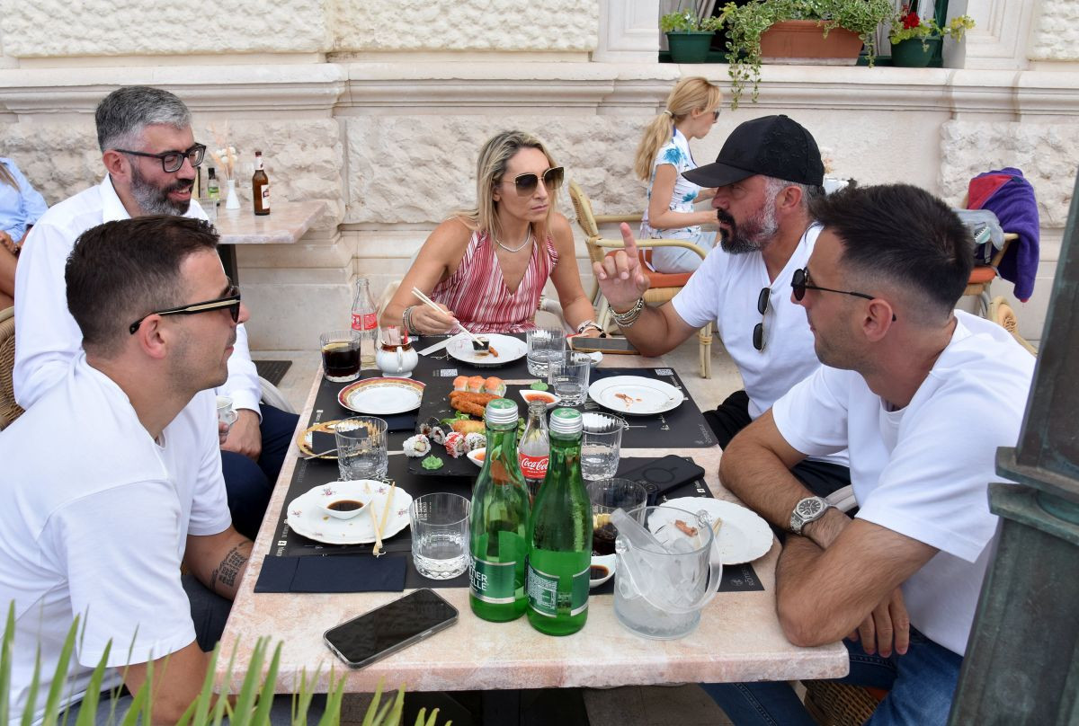 Kaliniću spomenuli Borac i Zrinjski, on surovo iskren: "Ne treba sanjati već biti realan" Kaliniću spomenuli Borac i Zrinjski, on surovo iskren: "Ne treba sanjati već biti realan"