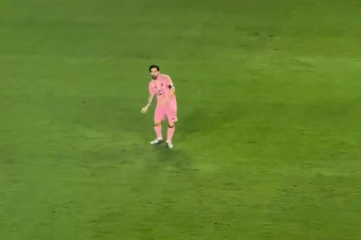 Messi daje gol, a zatim izvodi slavlje zbog kojeg su komšije oduševljene: "Bravo majstore" Messi daje gol, a zatim izvodi slavlje zbog kojeg su komšije oduševljene: "Bravo majstore"
