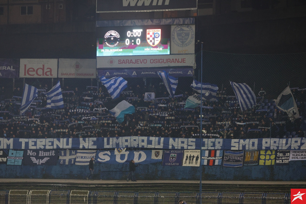 Manijaci u velikom broju pozvali navijače na "Gradski stadion" Manijaci u velikom broju pozvali navijače na "Gradski stadion"