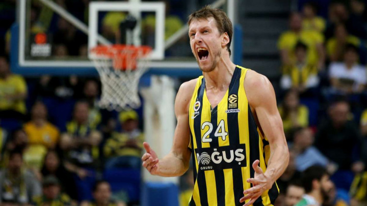 Euroliga: Veseli MVP prvog kola