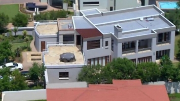 Pistorius prodaje kuću u kojoj je ubio zaručnicu