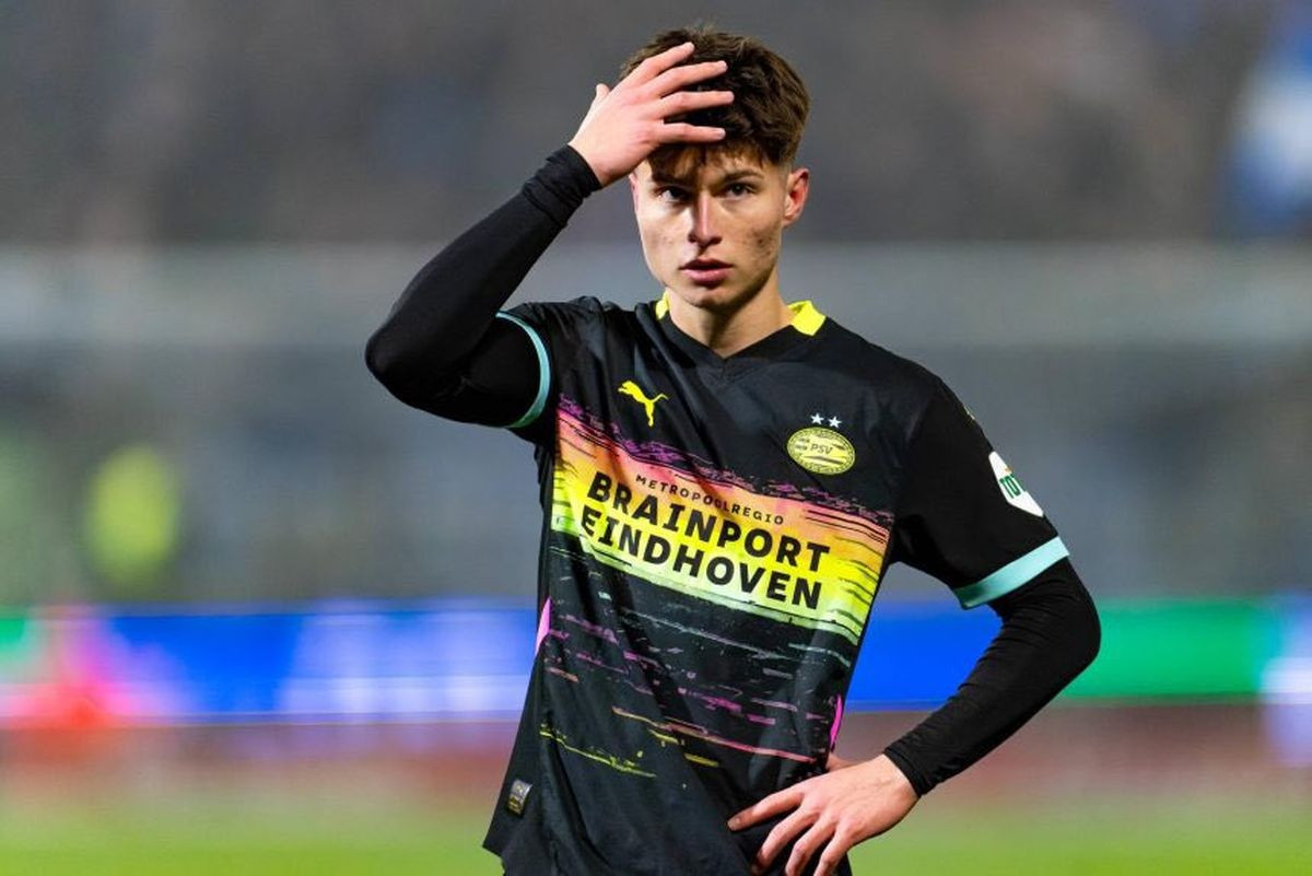 Esmir Bajraktarević doživio novo razočarenje u PSV-u, ništa bolje nije prošao ni Perišić Esmir Bajraktarević doživio novo razočarenje u PSV-u, ništa bolje nije prošao ni Perišić