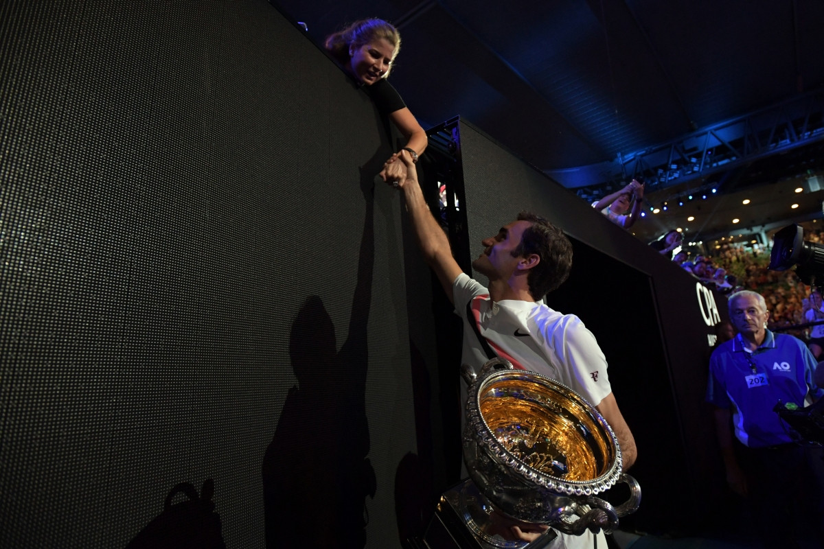 Roger Federer i supruga Mirka poslali pomoć najpogođenijim koronavirusom Roger Federer i supruga Mirka poslali pomoć najpogođenijim koronavirusom