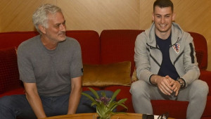 Prvo osmijeh, a onda istina! Mourinho u lice rekao Livakoviću kakva mu je sudbina u Fenerbahčeu