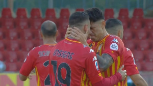 Igrač Beneventa zabio gol protiv bratovog kluba, pa na poluvremenu tražio kamere za izjavu