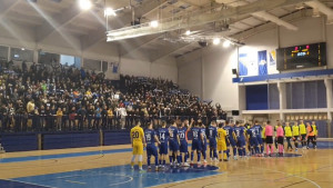 Nezapamćeno ludilo na futsal utakmici: Manijaci priredili spektakl, u dvorani i nogometaši Plavih