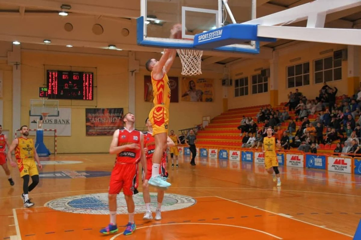 Poznati učesnici play offa za prvaka BiH: Posljednje kolo donosi ludnicu za opstanak Poznati učesnici play offa za prvaka BiH: Posljednje kolo donosi ludnicu za opstanak
