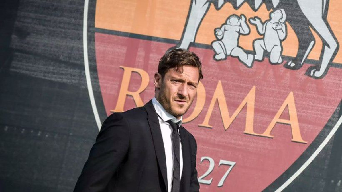 Šta se dešava u Romi: Nakon De Rossija odlazi i Francesco Totti?