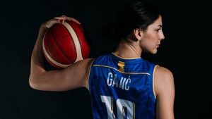 Jones i Gajić su već sada nedostižne za sve druge kandidatkinje u borbi za MVP