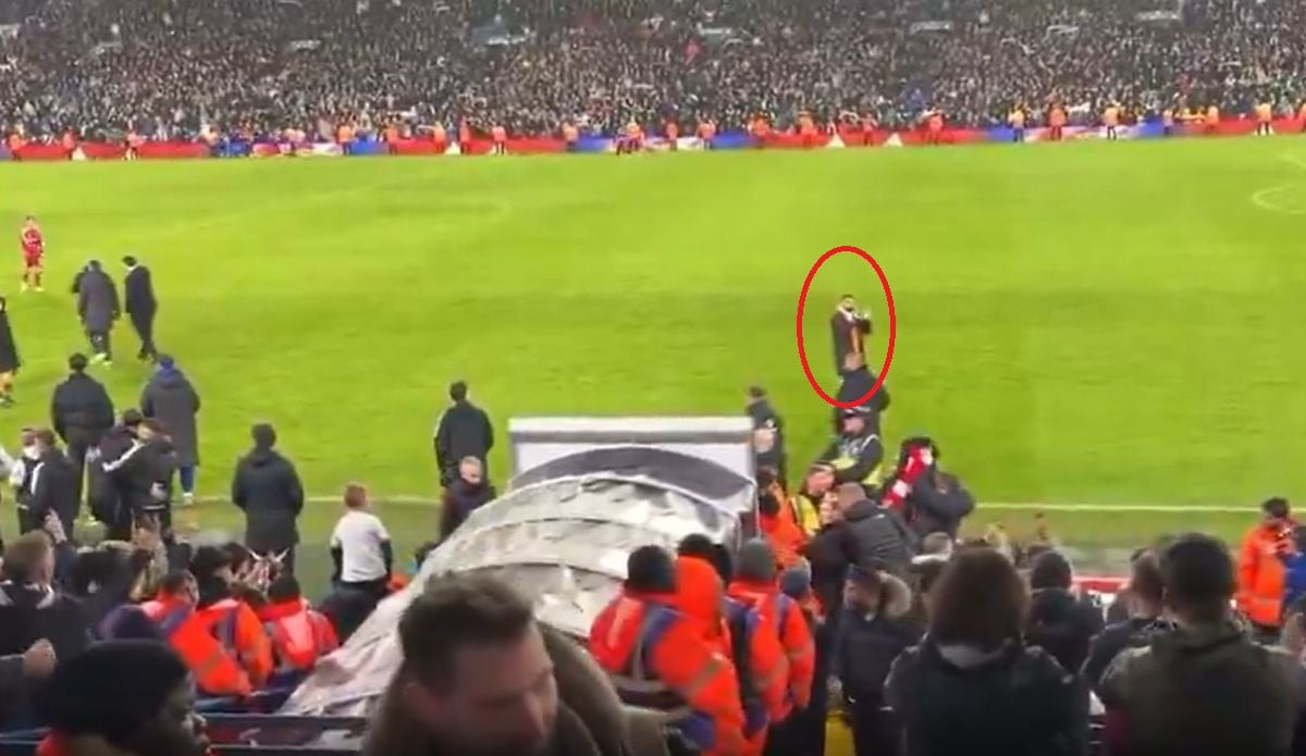 Video s tribine pokazao šta je Salah napravio na kraju meča u Leedsu, navijači odmah reagovali