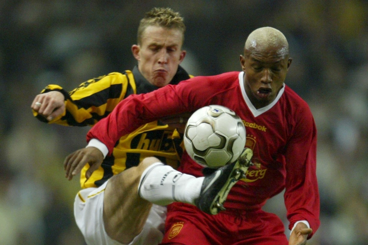 Tim sastavljen od najvećih promašaja Liverpola predvode Balotelli i Diouf Tim sastavljen od najvećih promašaja Liverpola predvode Balotelli i Diouf
