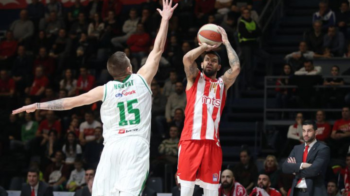 Feldeine napustio Crvenu zvezdu?