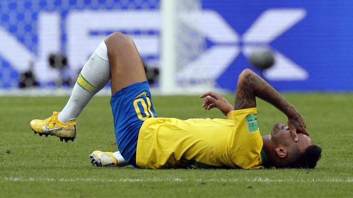 Neymar je čak 14 minuta ležao na travi tokom Mundijala