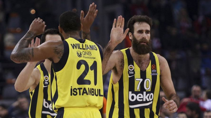Armani uz Datomea želi i Derricka Williamsa