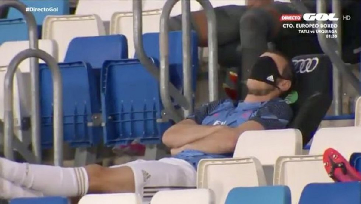 Gareth Bale zaspao na tribini tokom utakmice Real Madrida i Alavesa