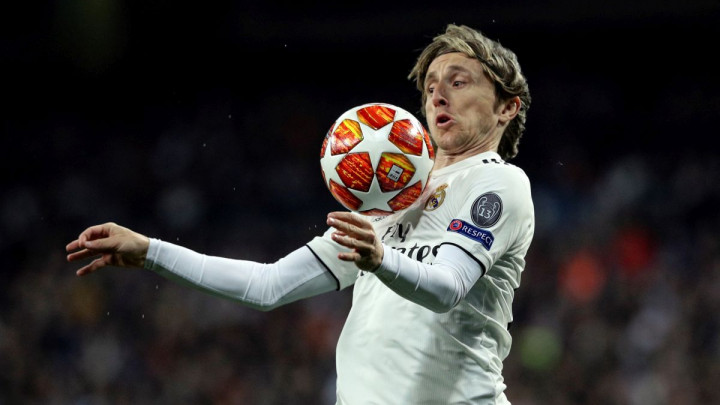 Van de Beek stiže u Real Madrid, a Luka Modrić seli u Italiju?