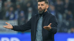 Schalke je sinoć kiksao, a Miron Muslić je posebno bio ljut na jednog igrača: "Ima toliko godina.."