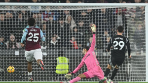 Svijet u čudu gleda meč West Ham - Arsenal: Nestvarno je ono što se dešava u Londonu
