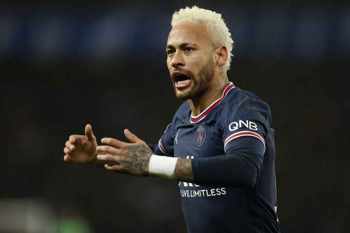 Neymar se neće vraćati u Brazil, ali zna gdje želi igrati: "Tamo odmor traje tri mjeseca" Neymar se neće vraćati u Brazil, ali zna gdje želi igrati: "Tamo odmor traje tri mjeseca"