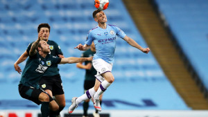 Manchester City ispratio Burnley s pet golova