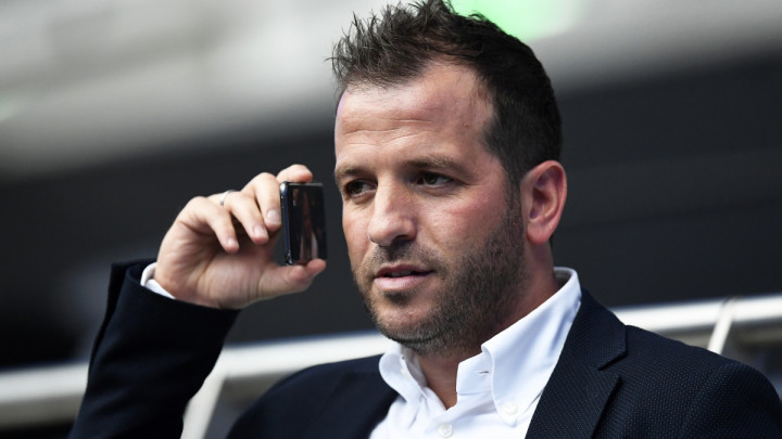 Van der Vaart o planovima sunarodnjaka: "Šta će tamo? Dvije lošeutakmice i propast će mu snovi"