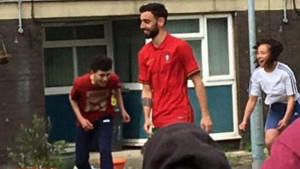 Bruno Fernandes snimao reklamu, a onda odlučio izaći na ulicu