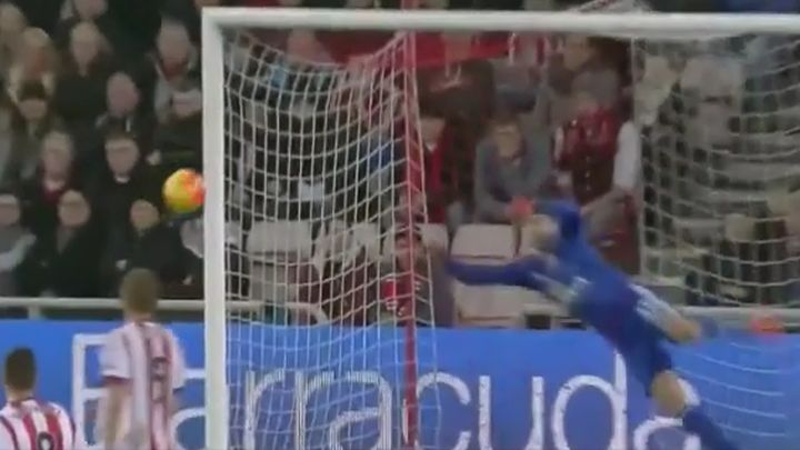 Golman Sunderlanda spriječio eurogol Firmina Golman Sunderlanda spriječio eurogol Firmina
