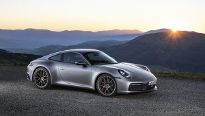 Novi Porsche 911: Snažniji, brži, digitalan