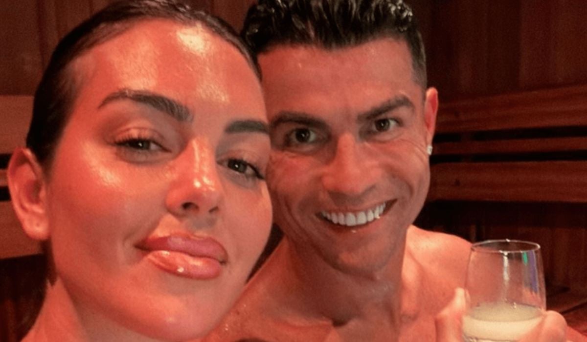 Paparaci razotkrili perverznog Ronalda, svi su vidjeli šta je radio Georgini na jahti Paparaci razotkrili perverznog Ronalda, svi su vidjeli šta je radio Georgini na jahti