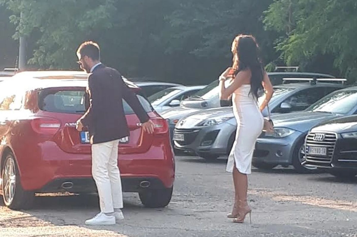 Slavni Srbin završio na dnu radi fatalne brinete: "Neću se kockati, opraštam ti prevaru, samo..." Slavni Srbin završio na dnu radi fatalne brinete: "Neću se kockati, opraštam ti prevaru, samo..."