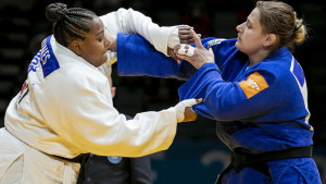 Nova pobjeda Larise Cerić! Nastavlja se put u borbi za medalju!