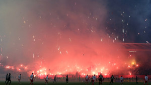 Kad navijači čine medvjeđu uslugu svom klubu: UEFA kaznila Zvezdu zbog ponašanja Delija