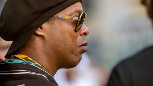 Gori u Selecau zbog poteza selektora - Ronaldinho prvi digao glas