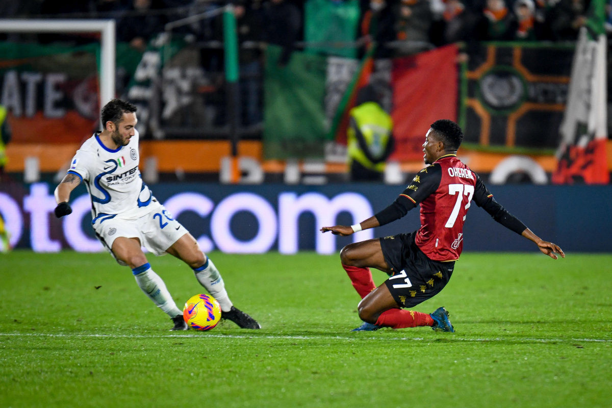 Inter se vraća u borbu za Scudetto, Džeko odigrao 90 minuta