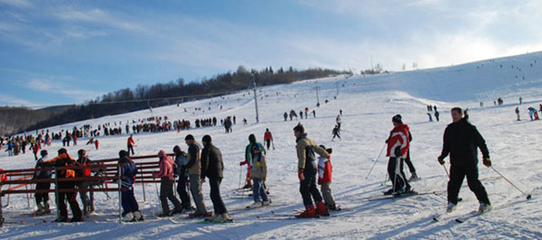 Ski Rostovo, etno selo Babići