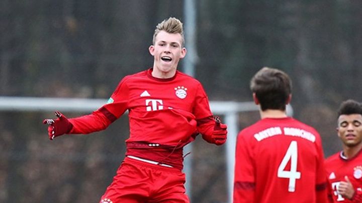 Bayern zabranio Hadžiću da nastupi za BiH