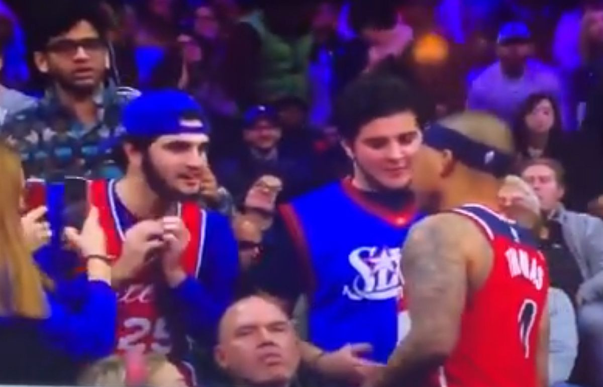 Navijač dobacio NBA zvijezdi 'je*i se kujo', ovaj mu prišao pa navijač promijenio ploču...