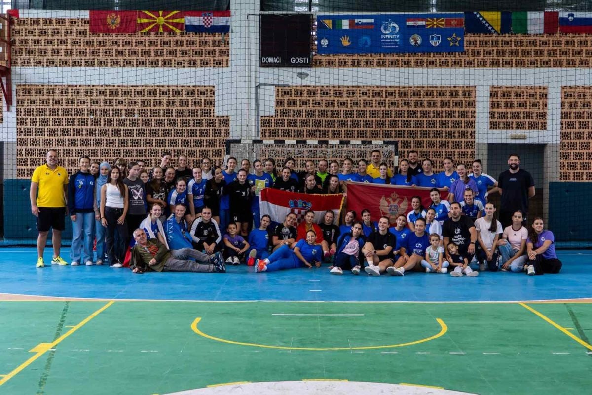 Tešanj je tri dana disao sportskim plućima: Održan rukometni turnir koji je pomjerio granice Tešanj je tri dana disao sportskim plućima: Održan rukometni turnir koji je pomjerio granice