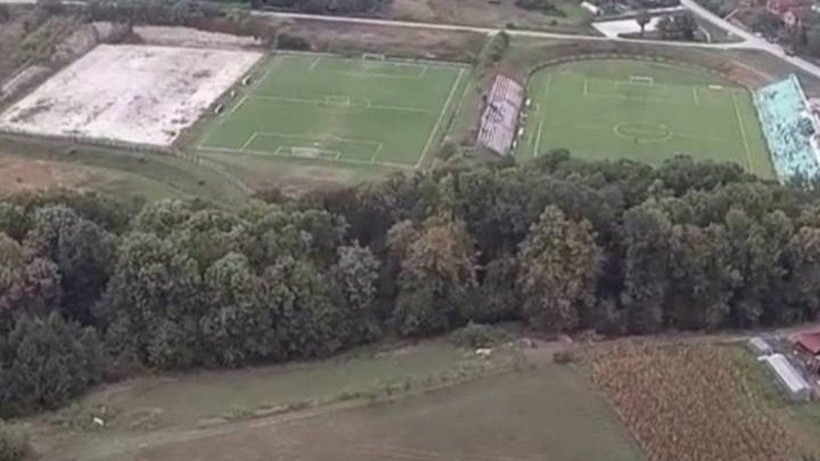 Zvijezda dobija plastičnu travu na pomoćnom terenu, očekuju se i reflektori