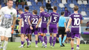 Haos u Firenci: Džeko, saigrači i njihove porodice na meti bijesnih navijača, klub se hitno oglasio!