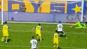 Krvnik BiH postigao je gol iz penala kakav je svijet prvi put vidio!